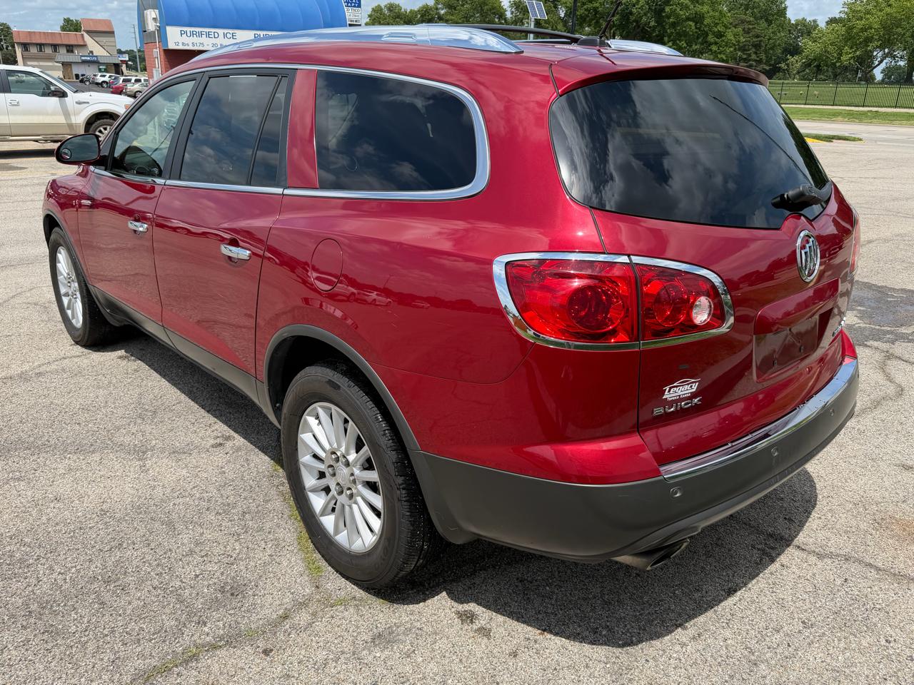 Buick Enclave FWD 4dr Leather 2012