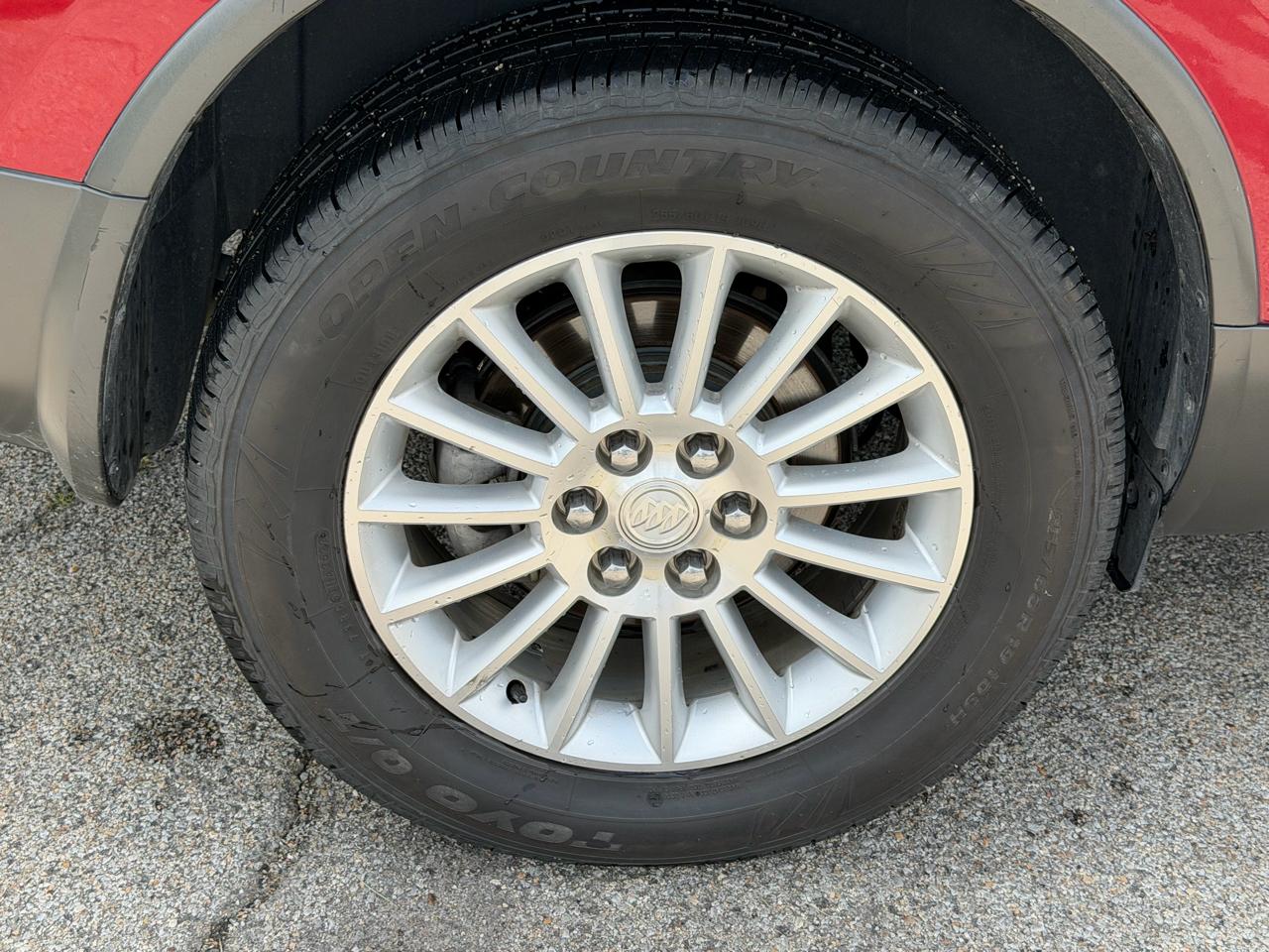 Buick Enclave FWD 4dr Leather 2012