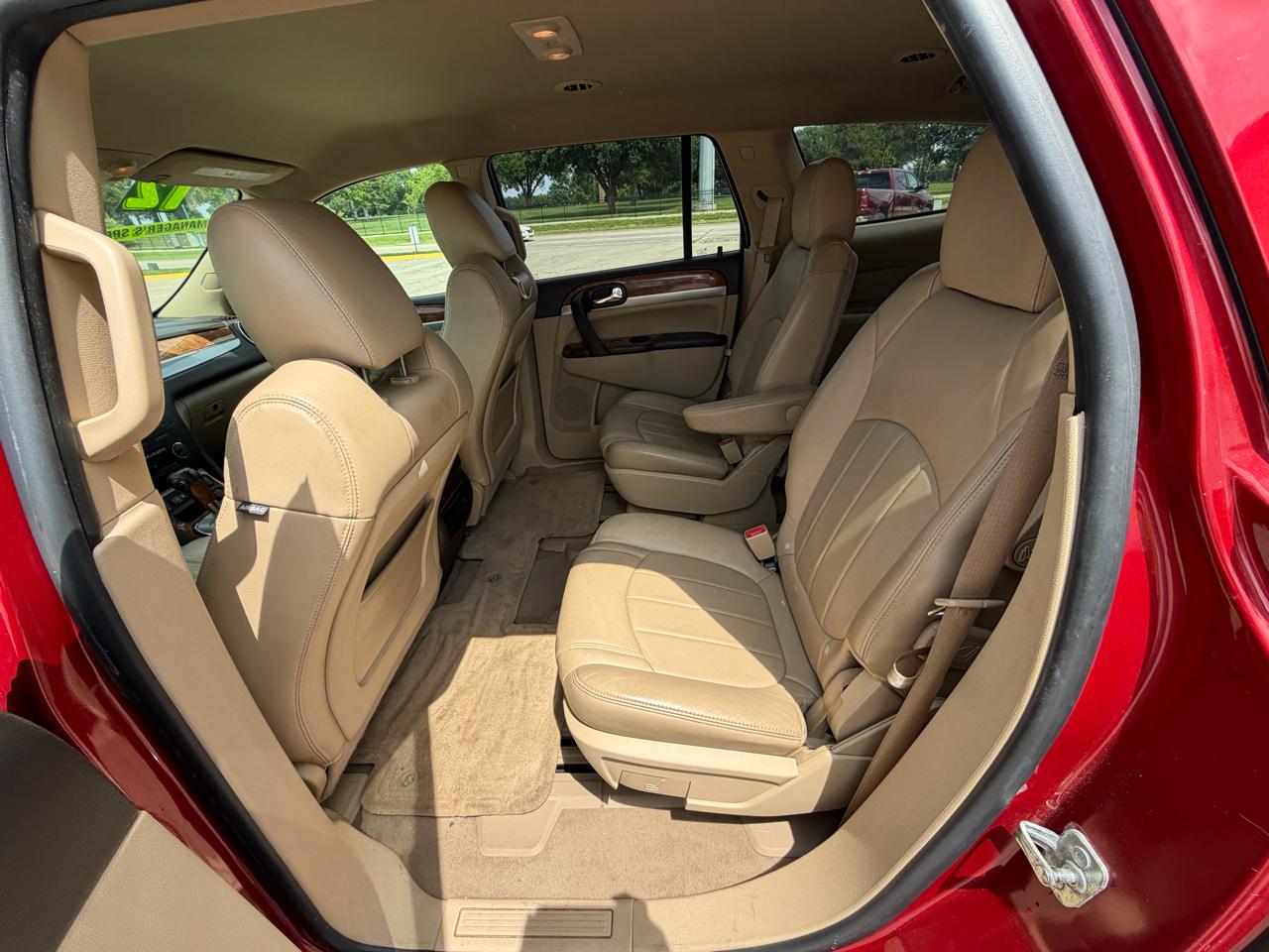 Buick Enclave FWD 4dr Leather 2012