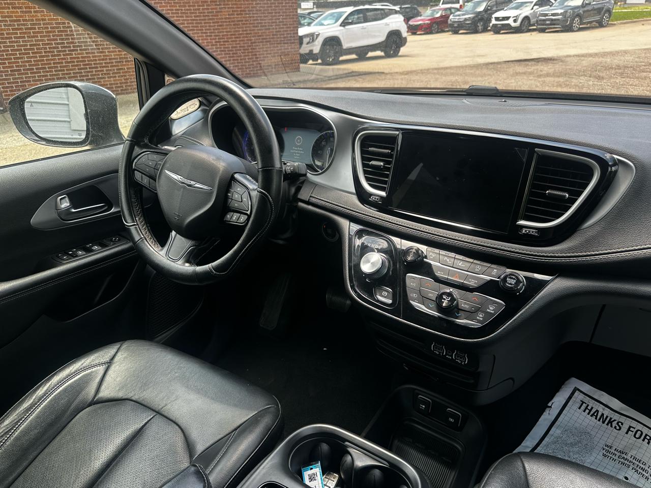 Chrysler Pacifica Touring L FWD 2021