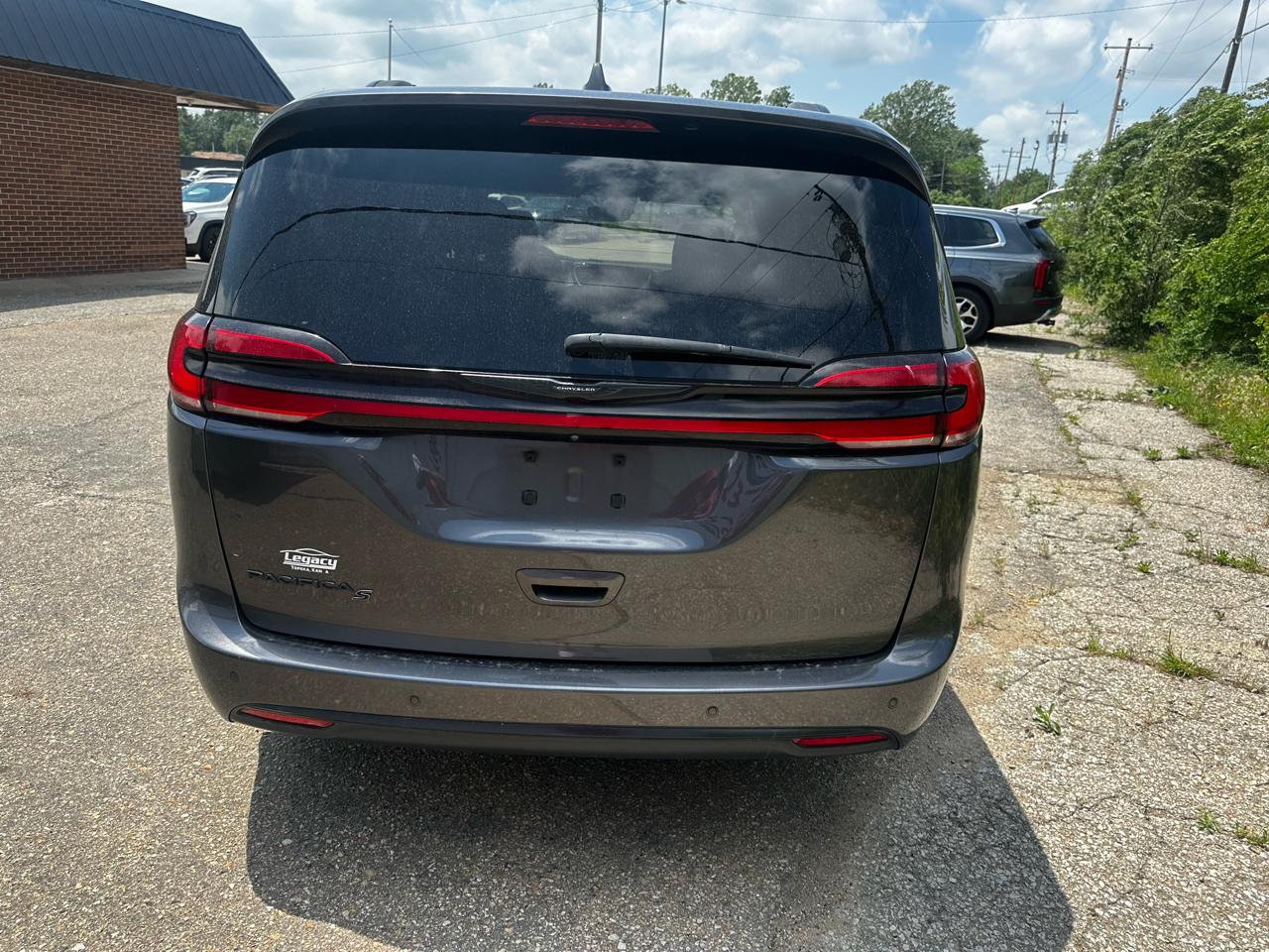 Chrysler Pacifica Touring L FWD 2021