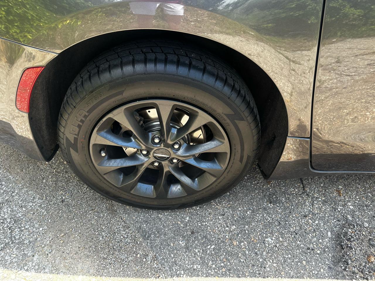 Chrysler Pacifica Touring L FWD 2021