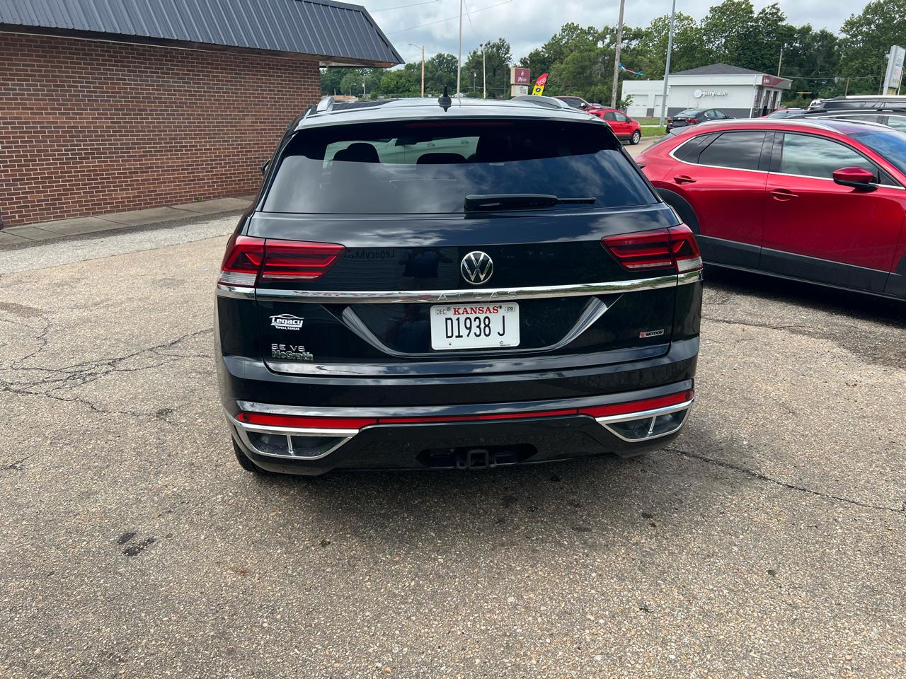 Volkswagen Atlas Cross Sport 3.6L V6 SE w/Technology R-Line 4MOTION 2021
