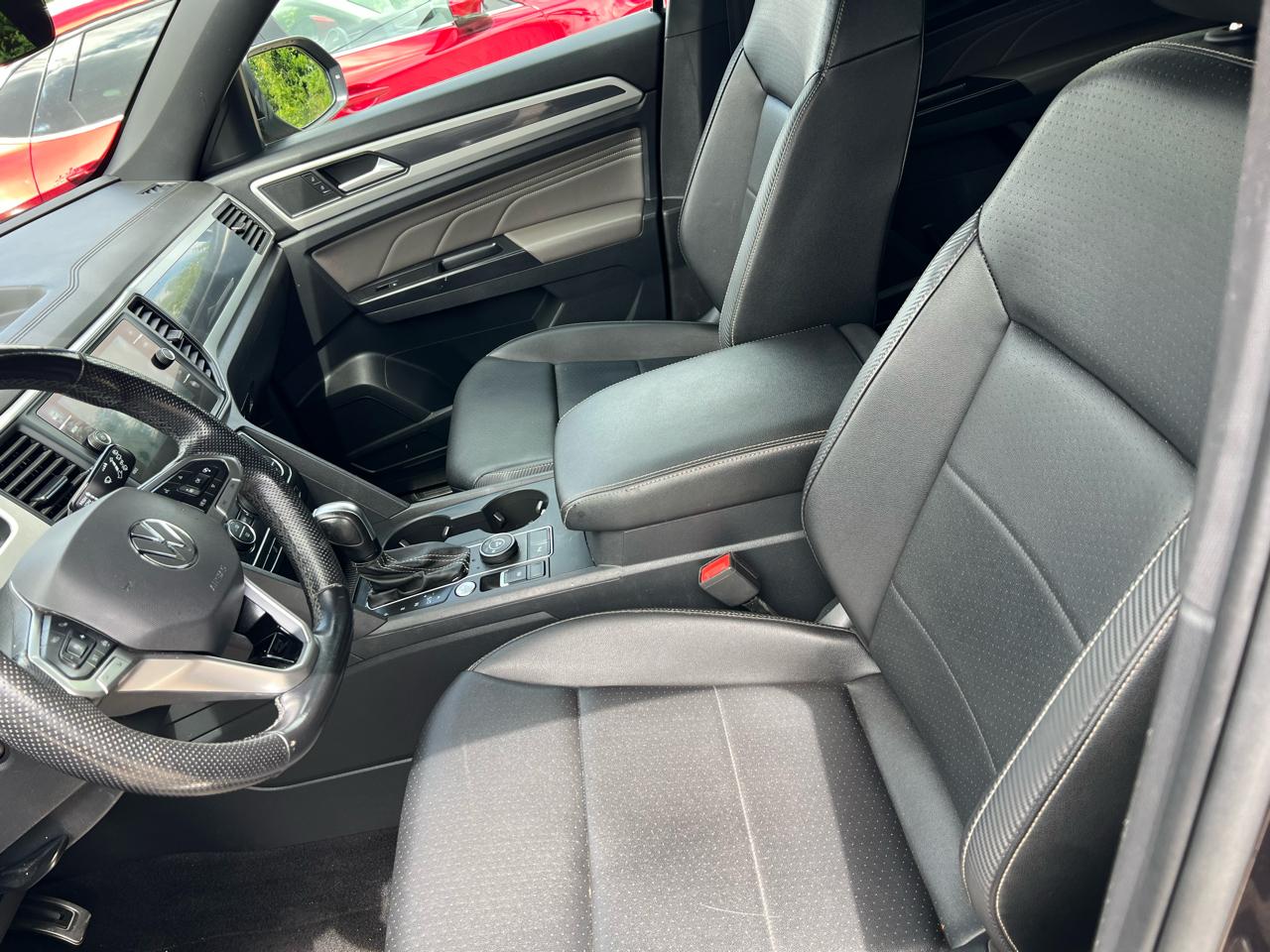 Volkswagen Atlas Cross Sport 3.6L V6 SE w/Technology R-Line 4MOTION 2021