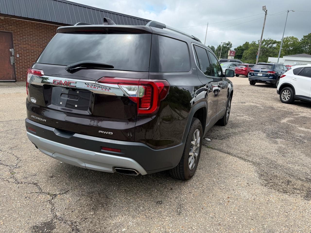GMC Acadia AWD 4dr SLT 2021