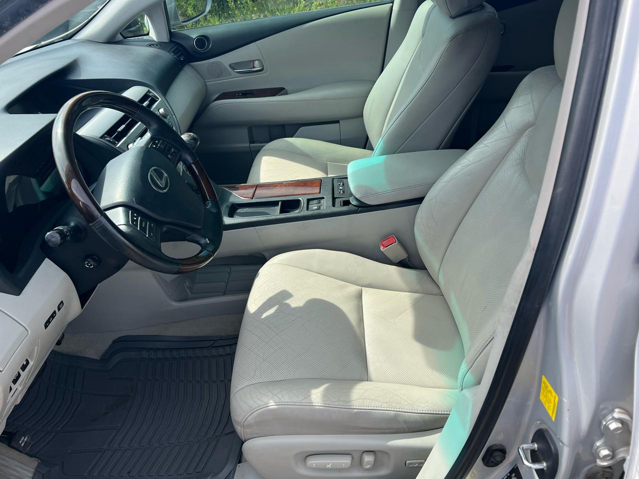 Lexus RX 350 FWD 4dr 2011