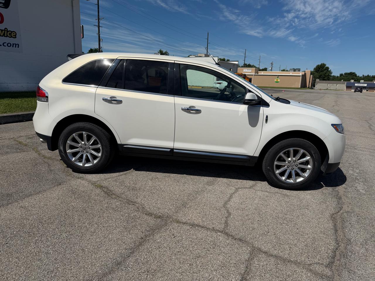 Lincoln MKX FWD 4dr 2012