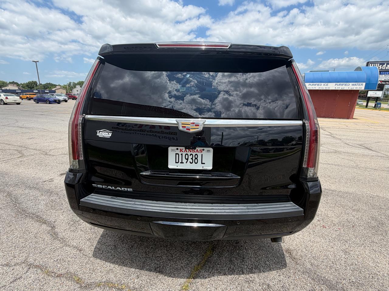 Cadillac Escalade 4WD 4dr Luxury 2018