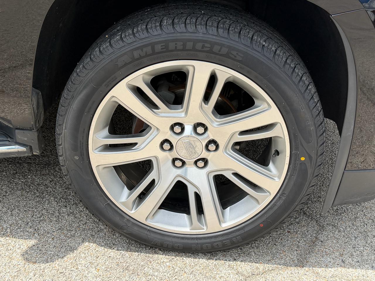 Cadillac Escalade 4WD 4dr Luxury 2018