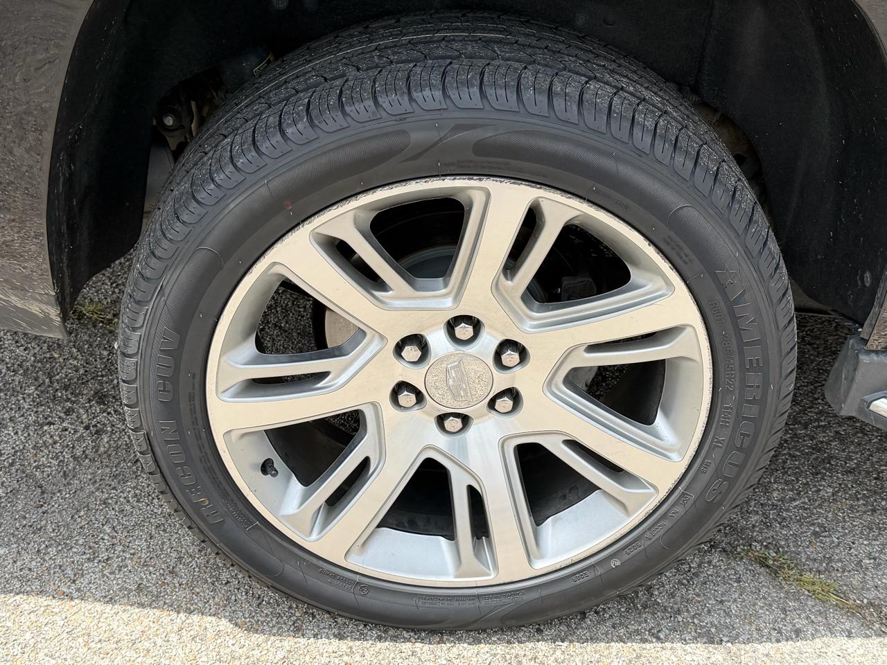 Cadillac Escalade 4WD 4dr Luxury 2018