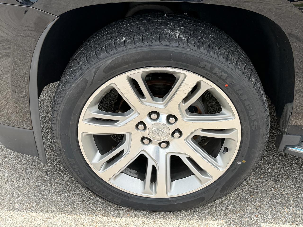 Cadillac Escalade 4WD 4dr Luxury 2018