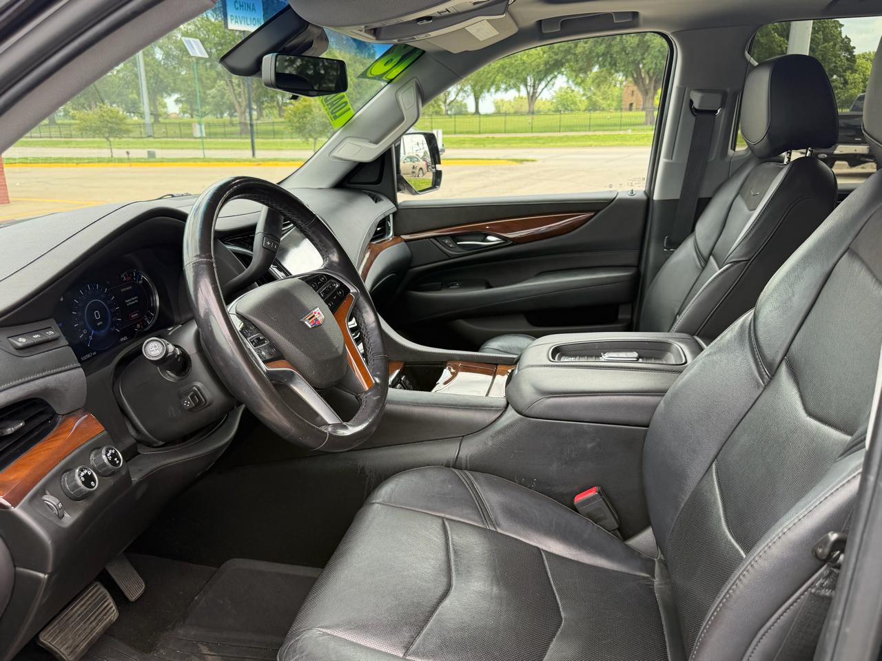 Cadillac Escalade 4WD 4dr Luxury 2018