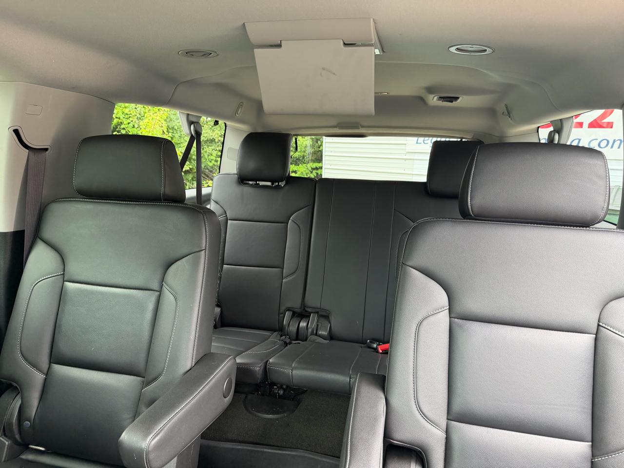 Chevrolet Suburban 4WD 4dr 1500 LT 2017