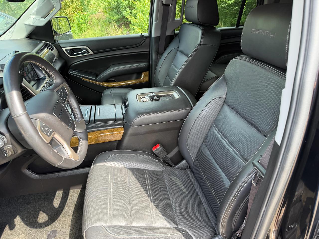 GMC Yukon 4WD 4dr Denali 2017