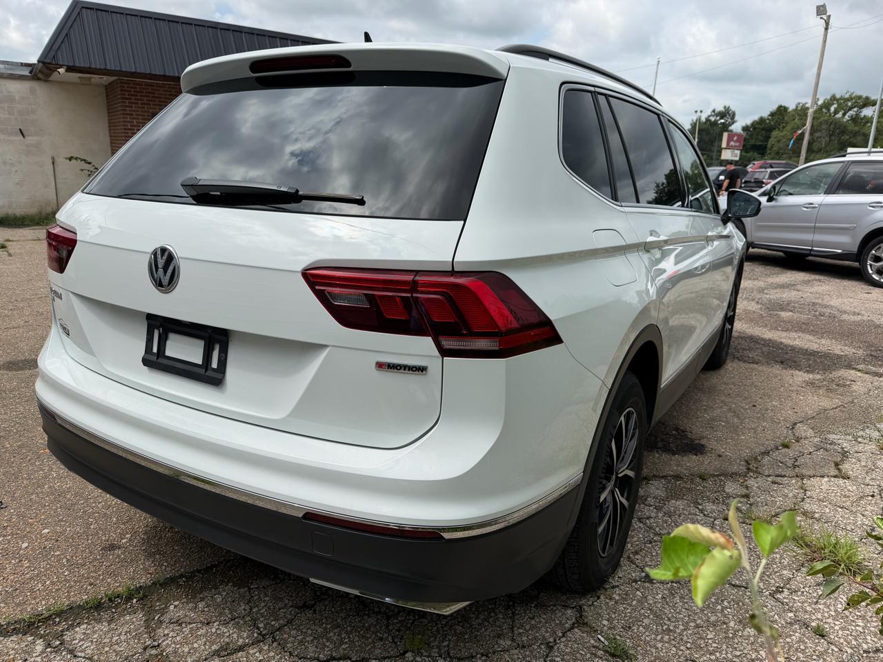 Volkswagen Tiguan 2.0T SE R-Line Black 4MOTION 2021