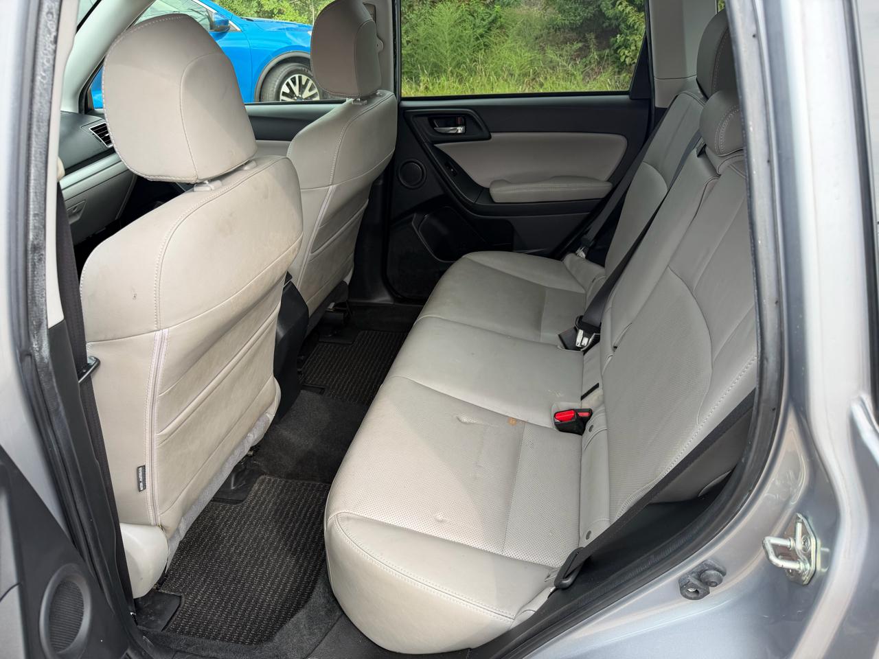Subaru Forester 4dr CVT 2.5i Touring PZEV 2016