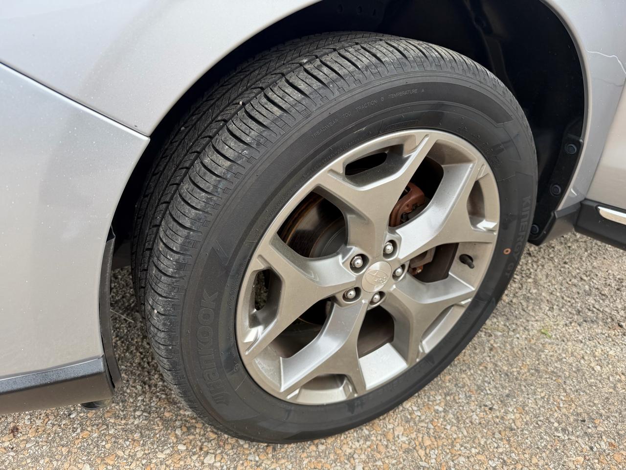 Subaru Forester 4dr CVT 2.5i Touring PZEV 2016