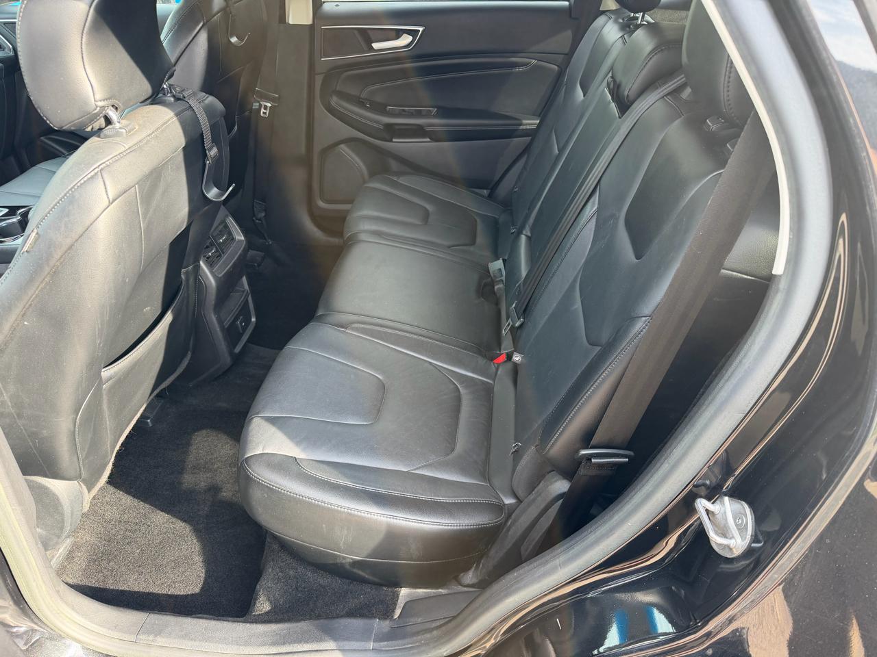 Ford Edge 4dr Titanium AWD 2015