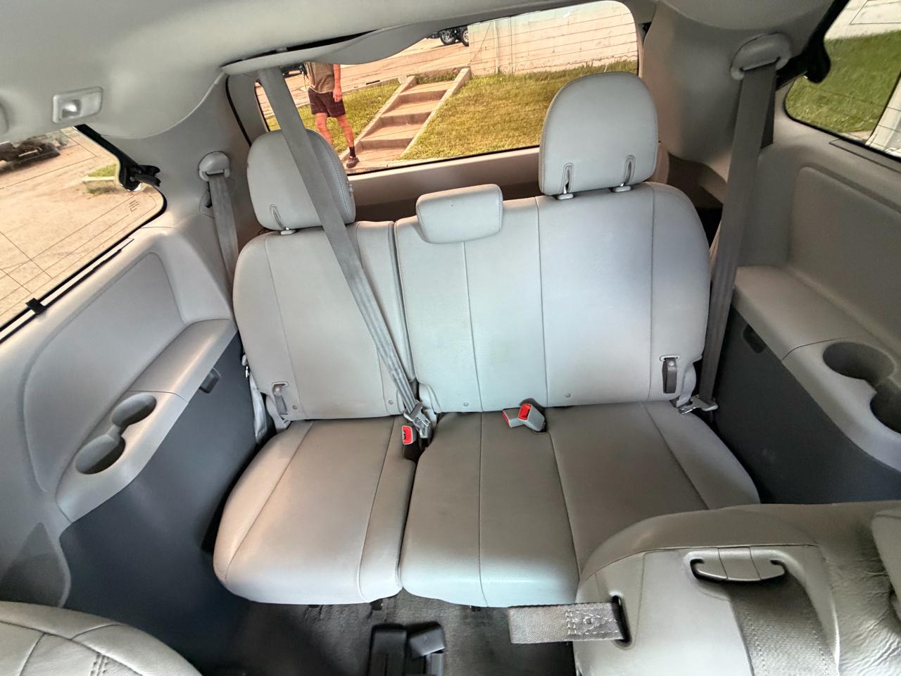Toyota Sienna XLE Auto Access Seat FWD 7-Passenger (Natl) 2018