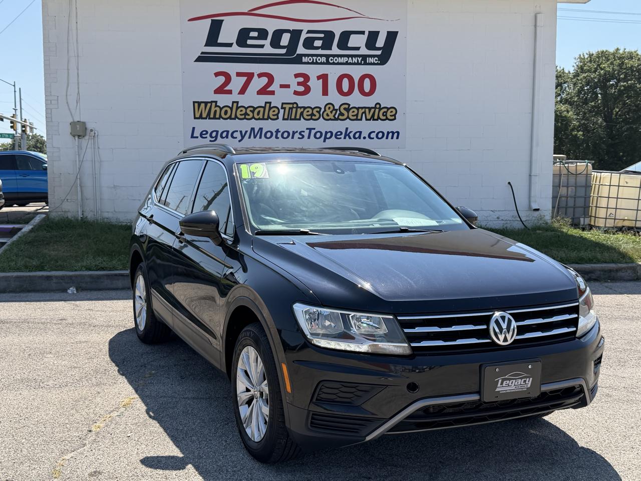 Volkswagen Tiguan 2.0T SEL R-Line Black FWD 2019