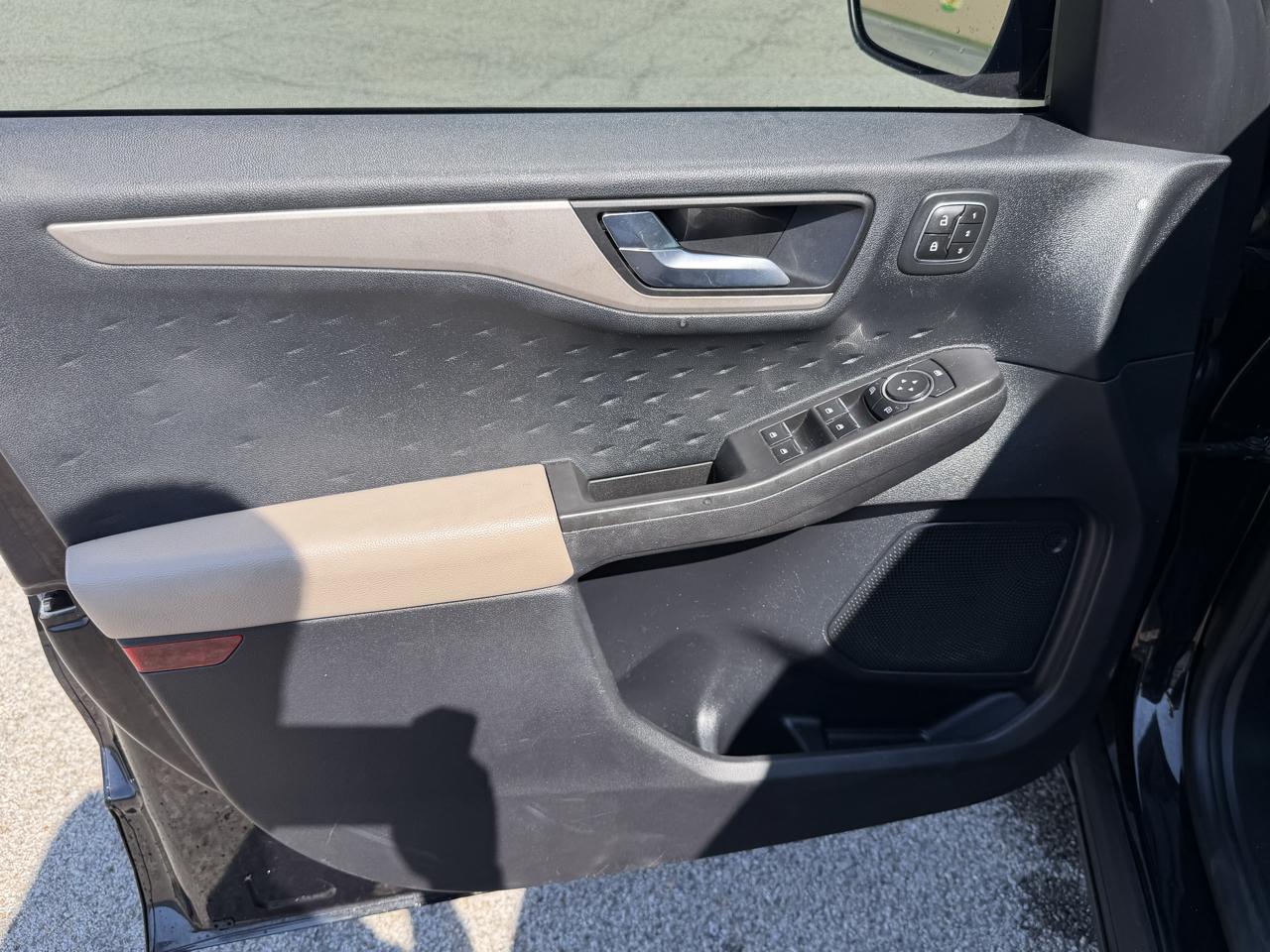 Ford Escape SEL FWD 2020