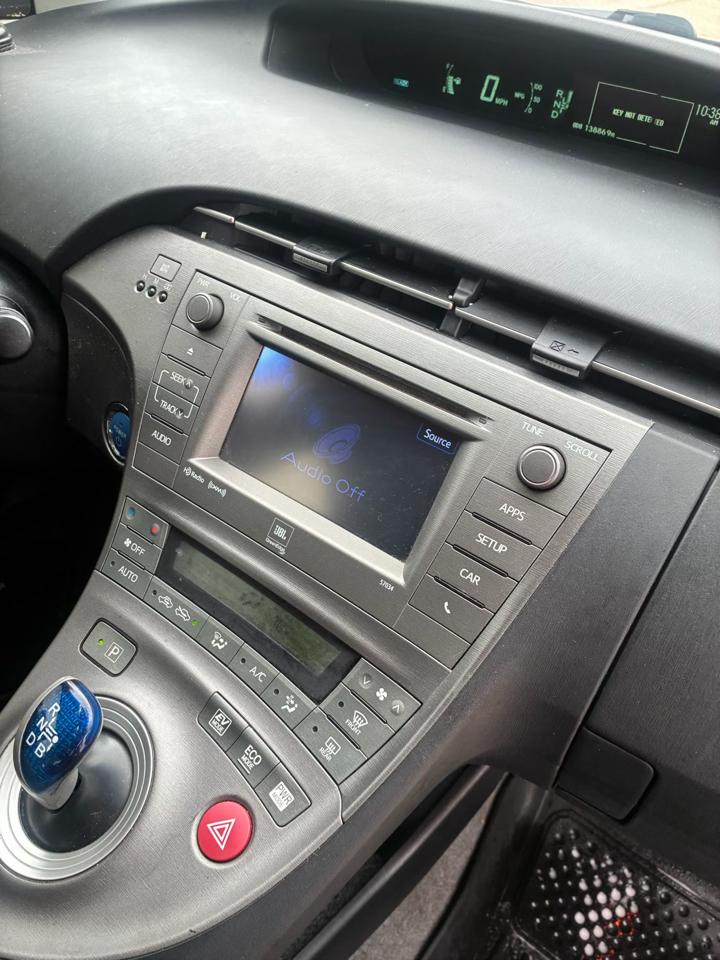 Toyota Prius 5dr HB Three (Natl) 2012