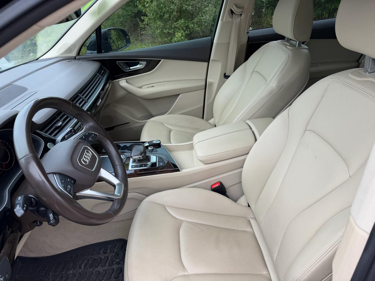 Audi Q7 SE Premium Plus 55 TFSI quattro 2019