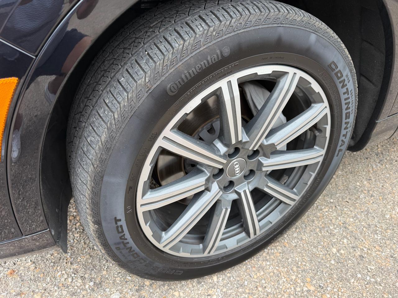 Audi Q7 SE Premium Plus 55 TFSI quattro 2019