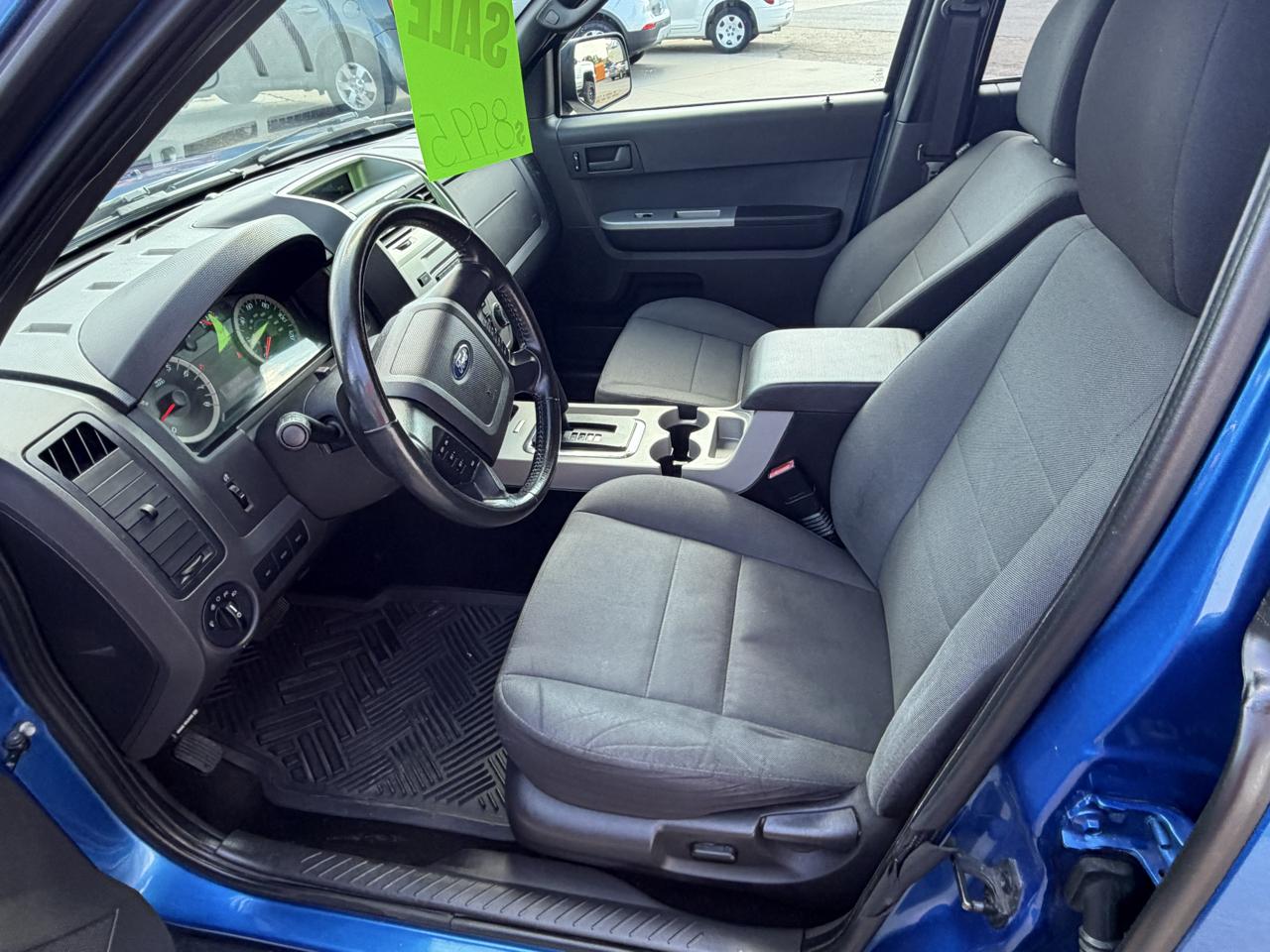 Ford Escape 4WD 4dr XLT 2012