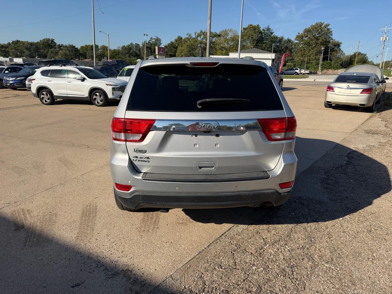 Jeep Grand Cherokee 4WD 4dr Laredo 2011