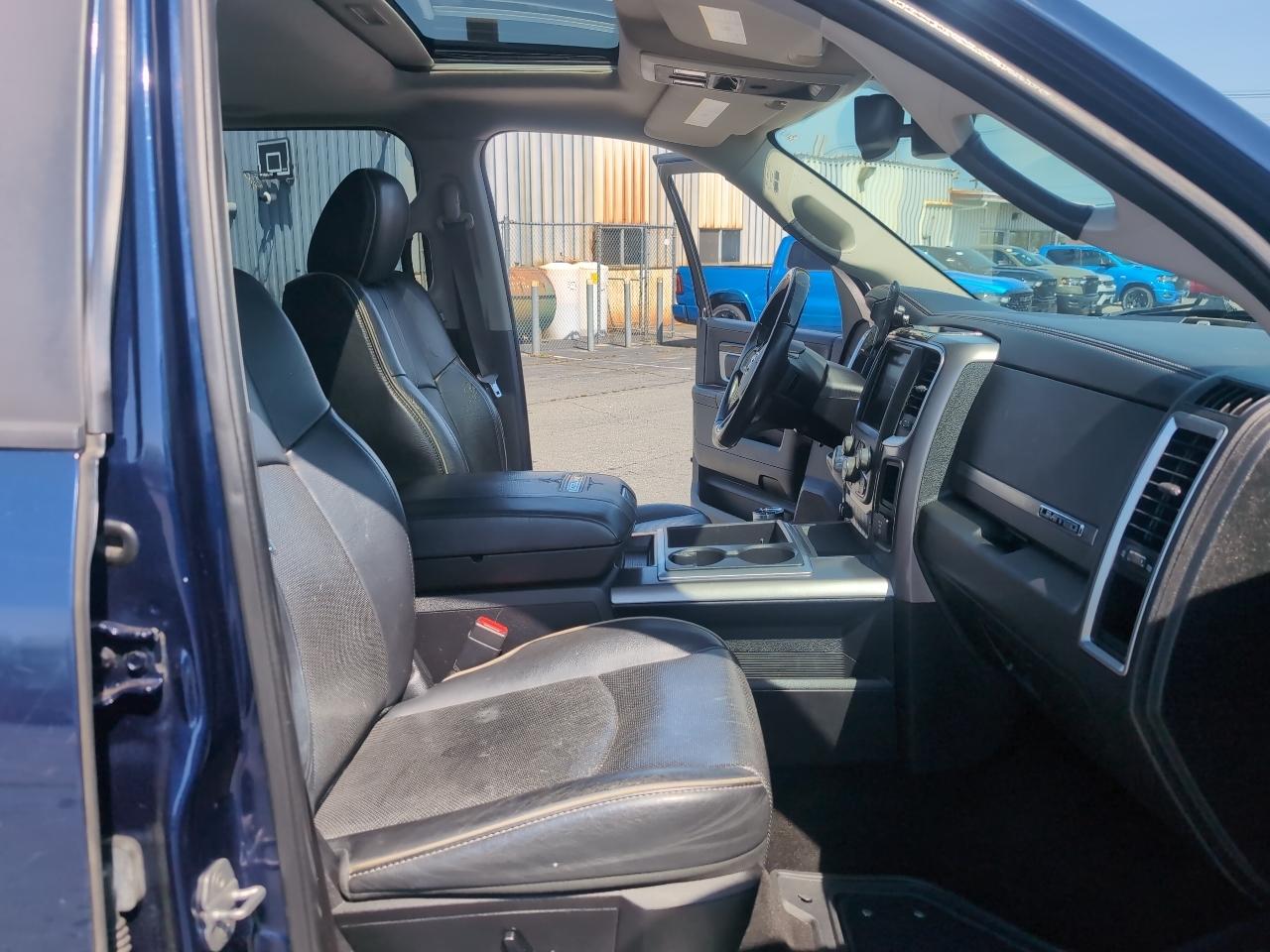 RAM 1500 4WD Crew Cab 149" Limited 2015