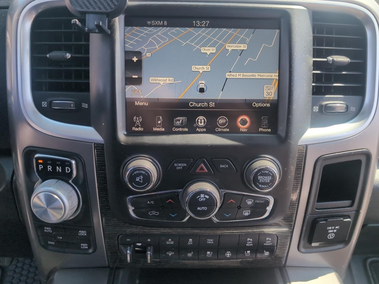 RAM 1500 4WD Crew Cab 149" Limited 2015