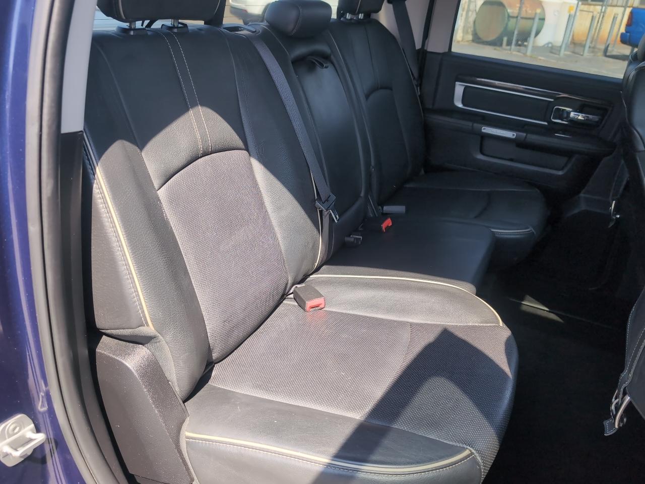 RAM 1500 4WD Crew Cab 149" Limited 2015