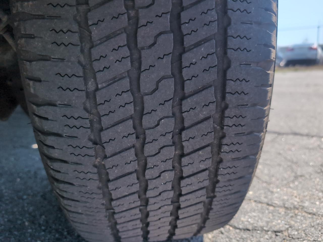 RAM 1500 4WD Crew Cab 149" Limited 2015