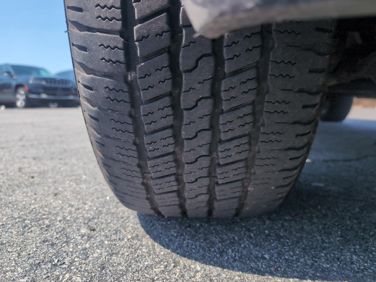 RAM 1500 4WD Crew Cab 149" Limited 2015