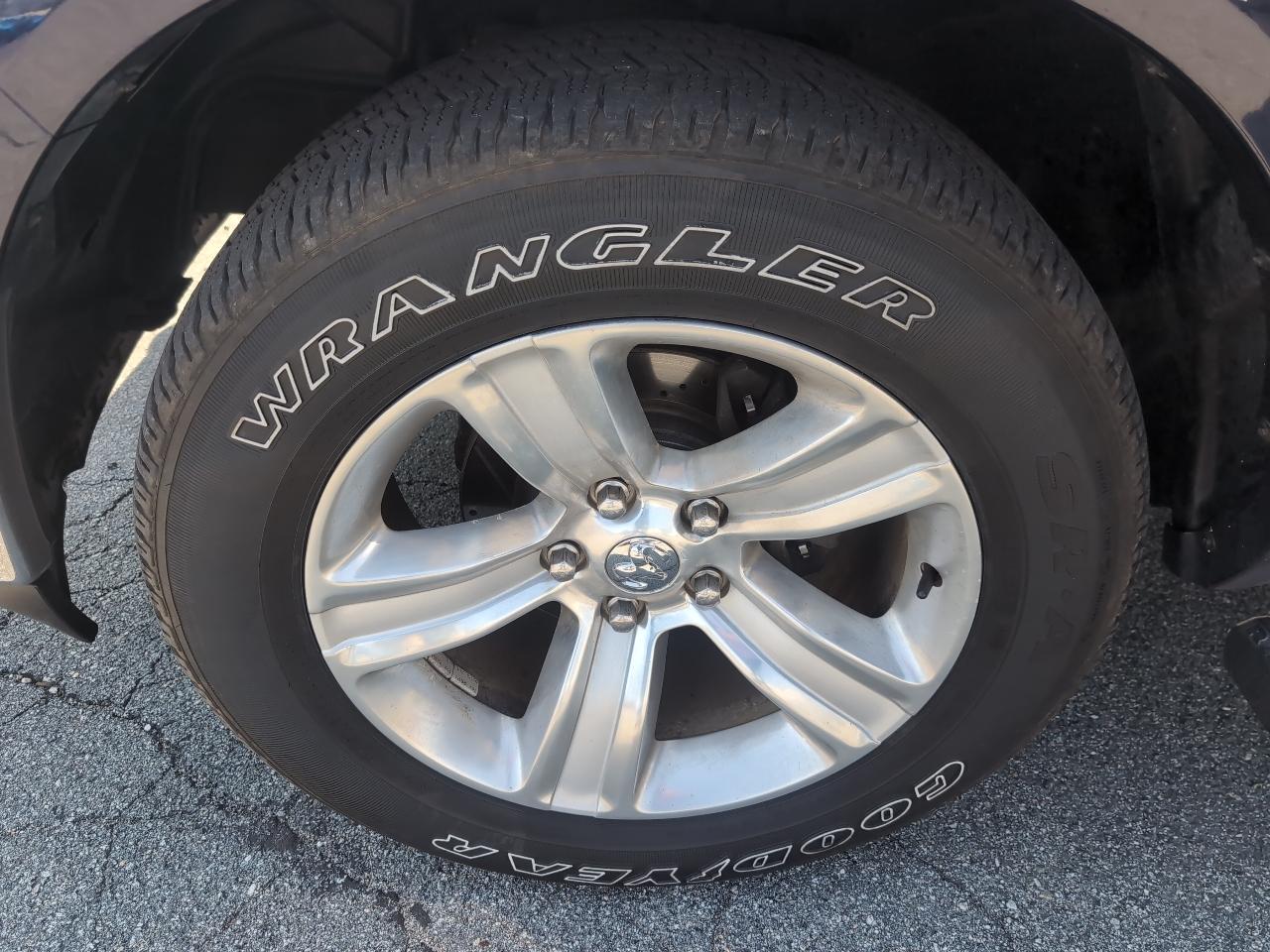 RAM 1500 4WD Crew Cab 149" Limited 2015