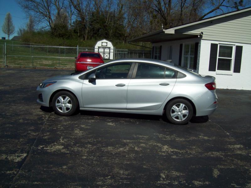 Chevrolet Cruze LS 2019