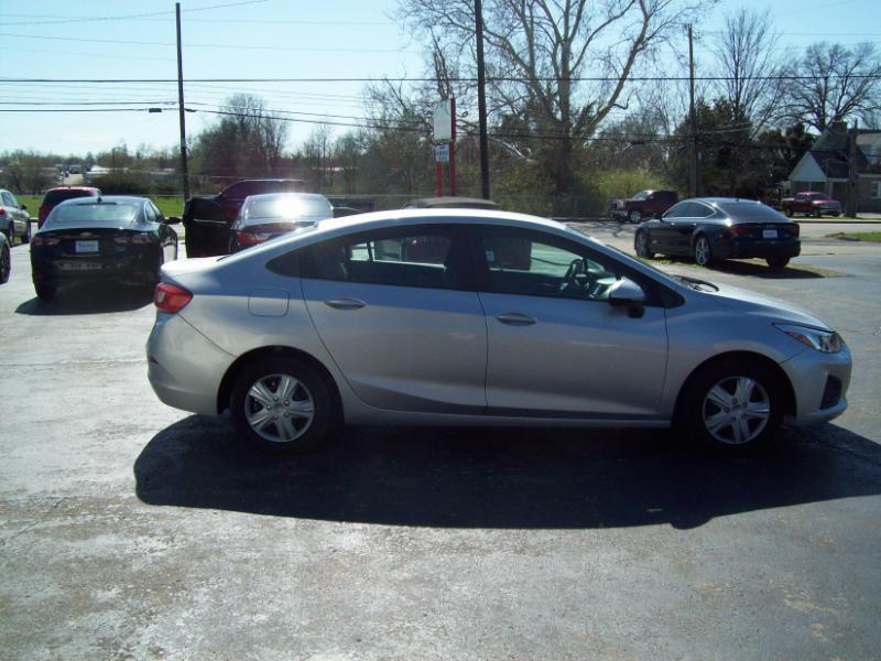 Chevrolet Cruze LS 2019