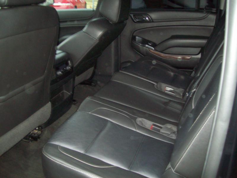 Chevrolet Suburban LT 2WD 2018