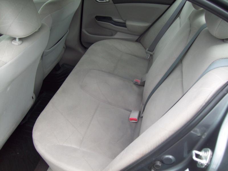 Honda Civic LX Sedan 5-Speed AT 2012