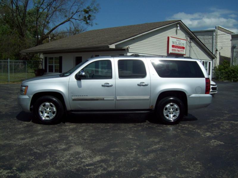 Chevrolet Suburban LT 1500 4WD 2012