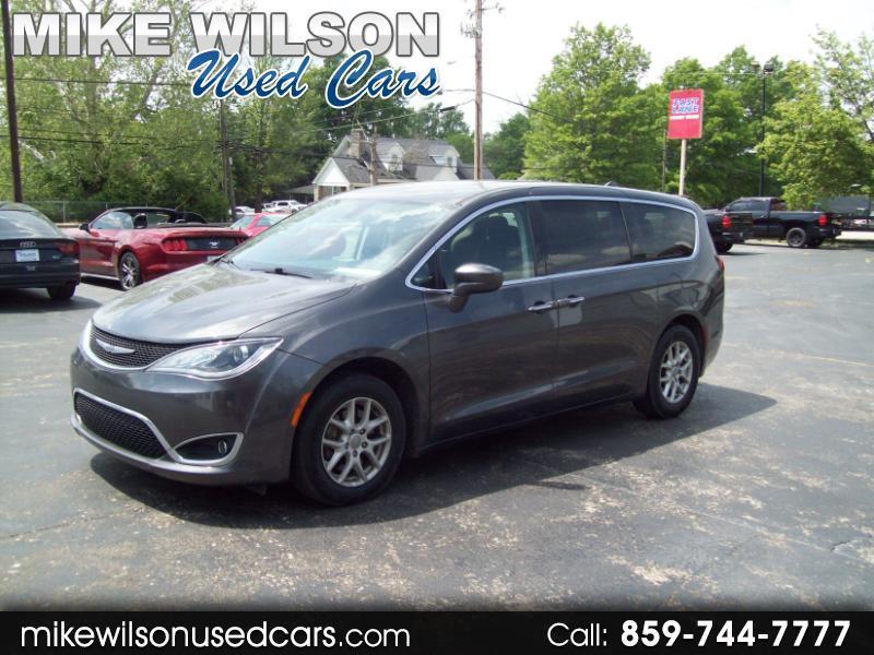 Chrysler Pacifica Touring Plus 2020