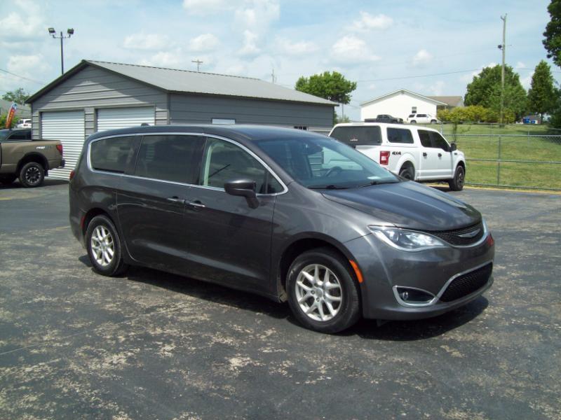 Chrysler Pacifica Touring Plus 2020