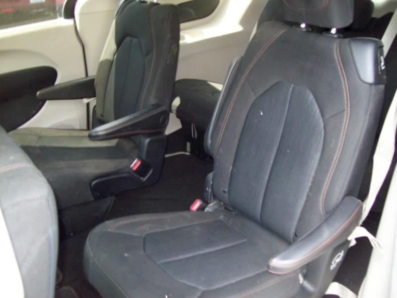 Chrysler Pacifica Touring Plus 2020