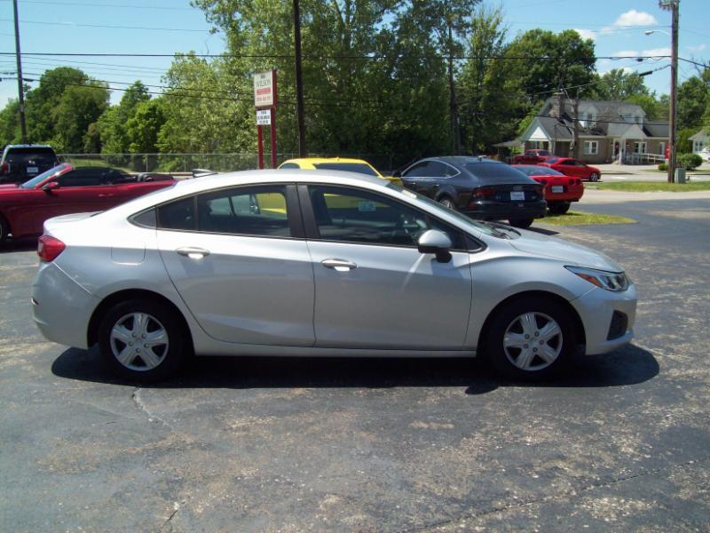 Chevrolet Cruze LS 2019