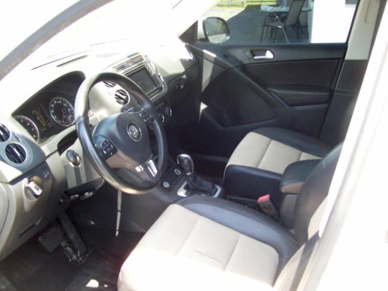 Volkswagen Tiguan S 2017