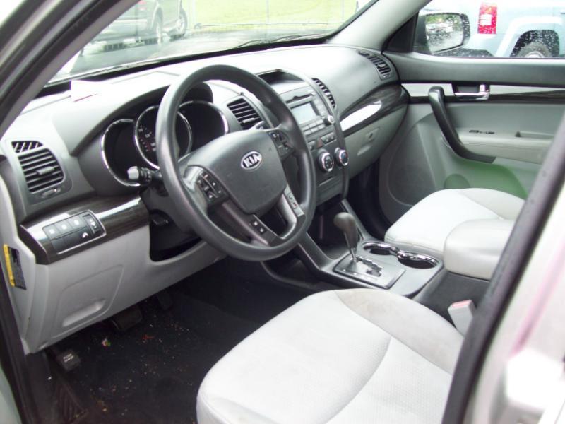 Kia Sorento LX 2WD 2012