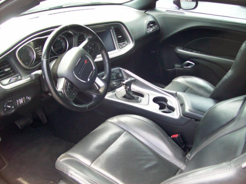 Dodge Challenger SXT 2020