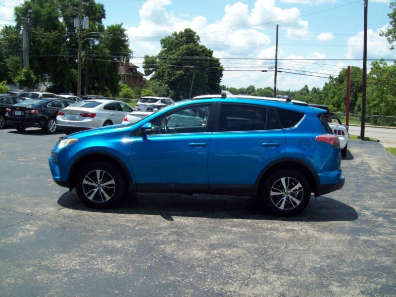 Toyota RAV4 XLE FWD 2016