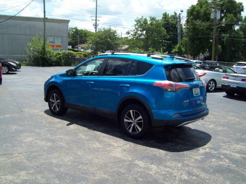 Toyota RAV4 XLE FWD 2016